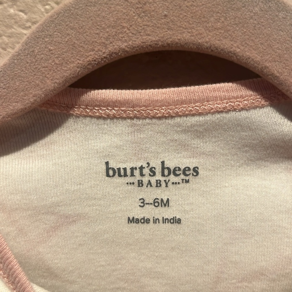 Burt’s Bees Baby Girl’s Onesie Alphabet Bee Size 3-6 Months Cotton - Picture 6 of 8